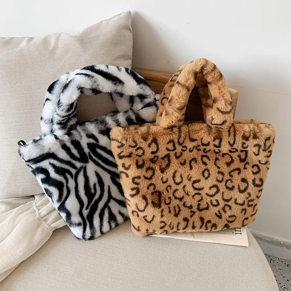 Leopard Print Chain Plush Messenger Handbag