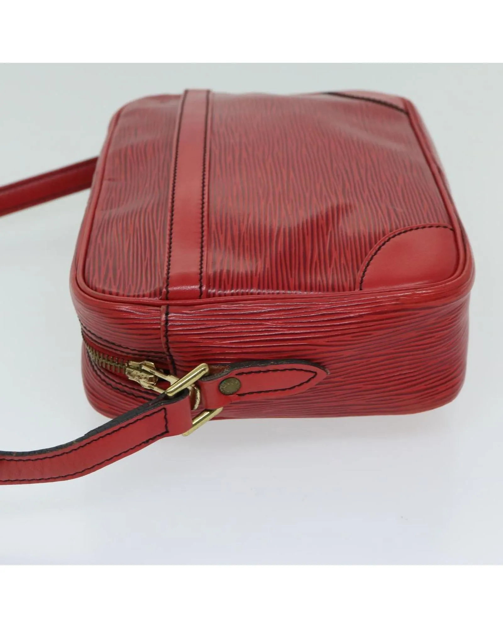 Red Epi Shoulder Bag with 23 cm Length