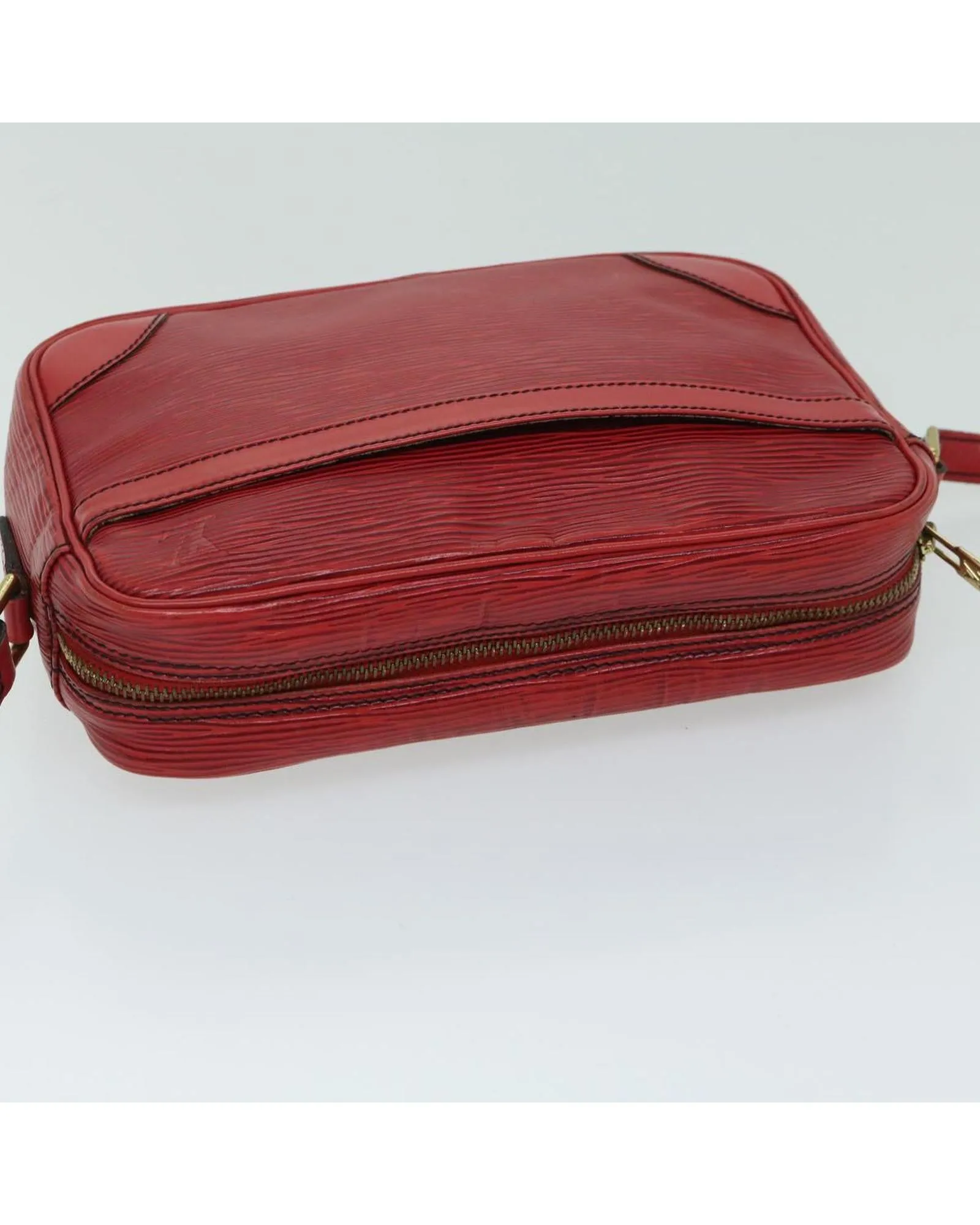 Red Epi Shoulder Bag with 23 cm Length