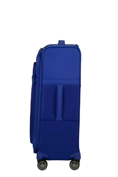 Samsonite Airea 67cm 4-Wheel Medium Suitcase