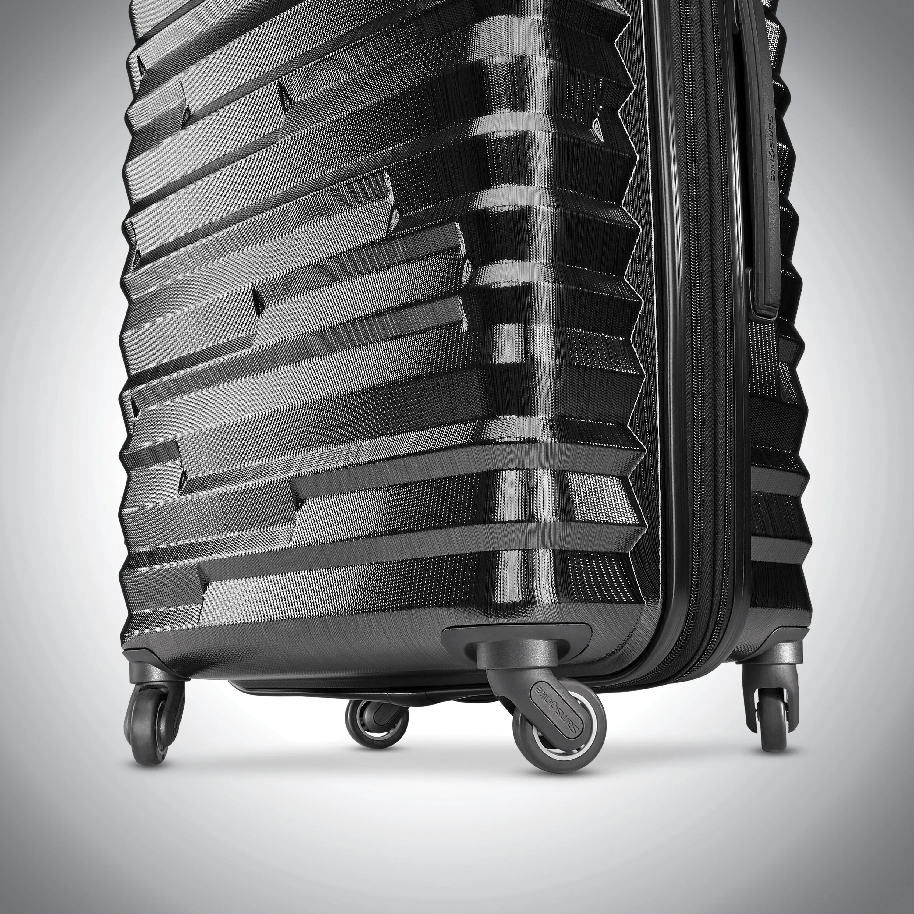 Samsonite Ziplite 4.0 Spinner Medium